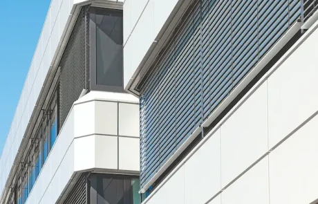 Referenz RONGE Metallbau: Europazentrale der Deutschen Expert GmbH in Hannover Sanierung der Fassade