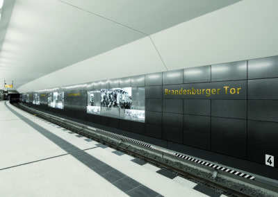 U‑Bahn-Station Brandenburger Tor, Berlin